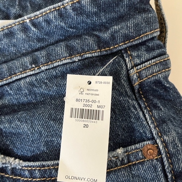 Old Navy w/ Tag - Extra High Rise Pop Icon Skinny Distressed Jeans, Size 20 - Picture 4 of 6